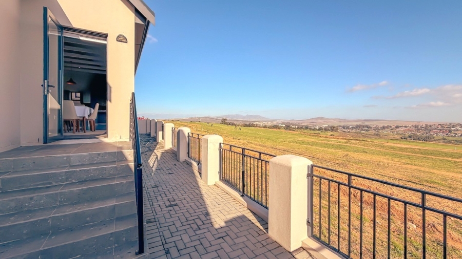 3 Bedroom Property for Sale in Mount Royal Golf Estate Western Cape